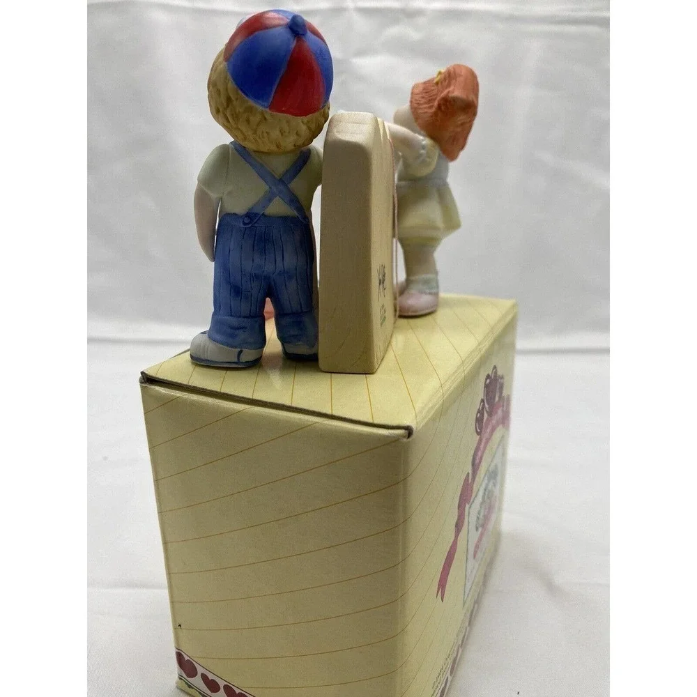 𝅺VTG Cabbage Patch Kids Be My Sweetheart 1985 Porcelain Girl and Boy Figurine